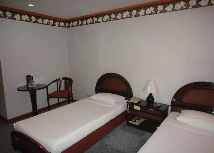 Plaza Hotel 3*
