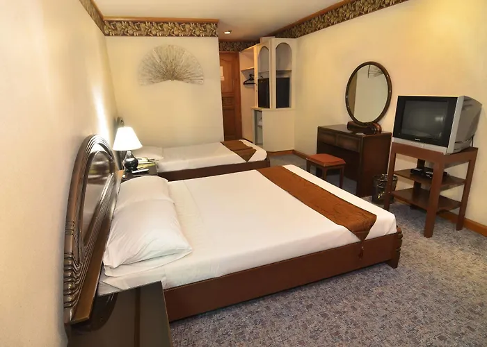 Hotel Plaza 3*